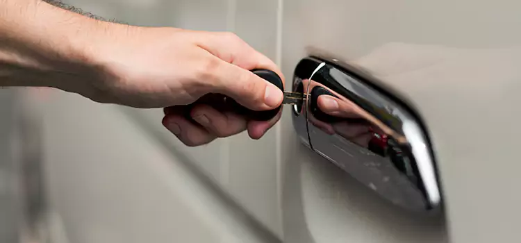 Why Choose Our Auto Locksmith Team in Farmington Hills, MI?